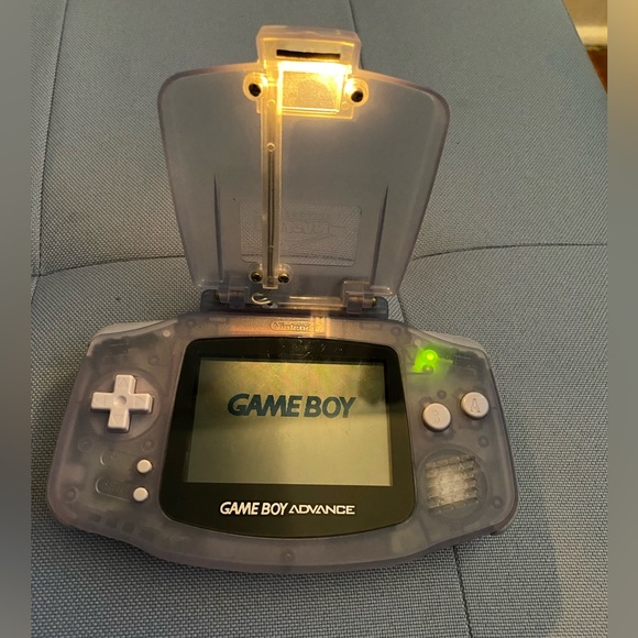 Nintendo Other - gameboy advance glacier with light and new batteries